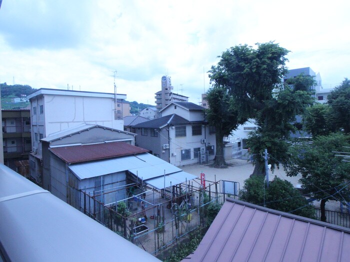 物件内観写真21　(室内からの展望)