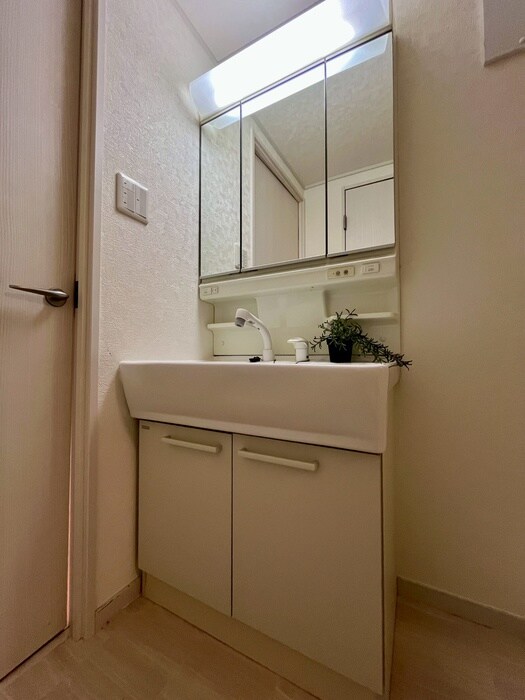 物件内観写真12　(洗面)