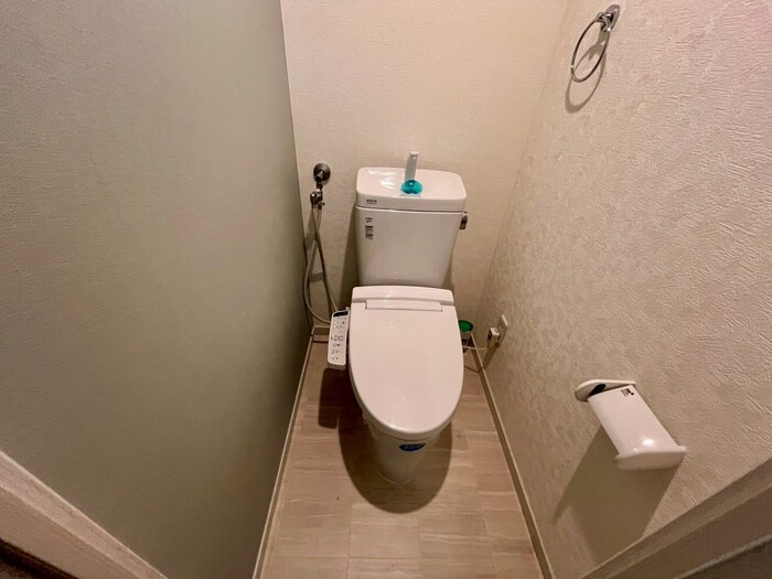 物件内観写真14　(トイレ)