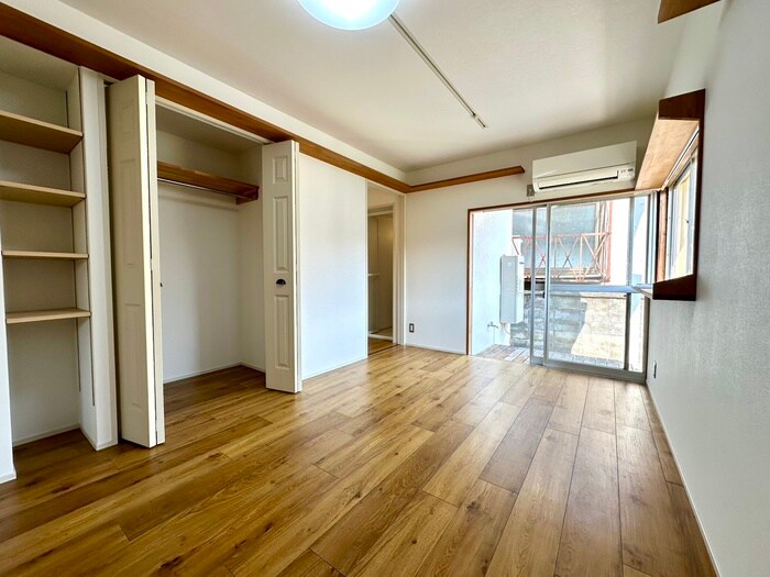 物件内観写真4　(居室)