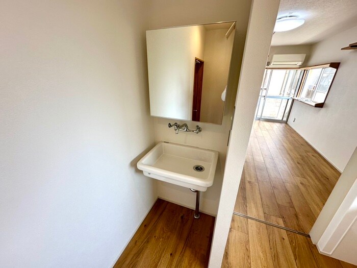 物件内観写真10　(洗面)