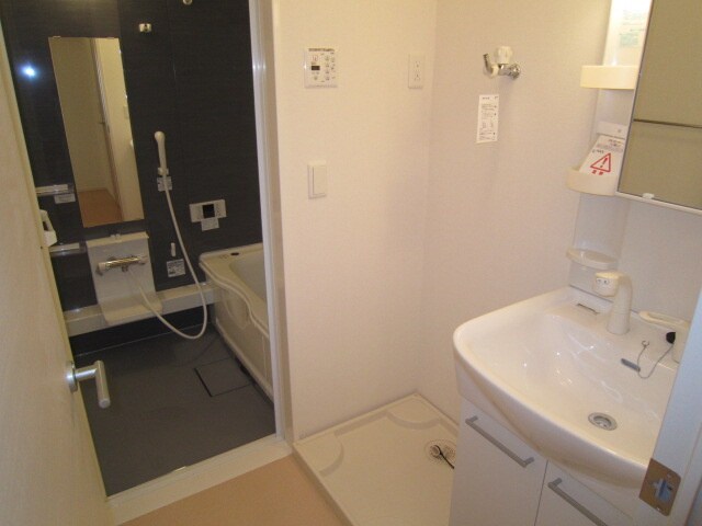 物件内観写真13　(洗面)