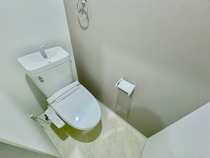 物件内観写真15　(トイレ)