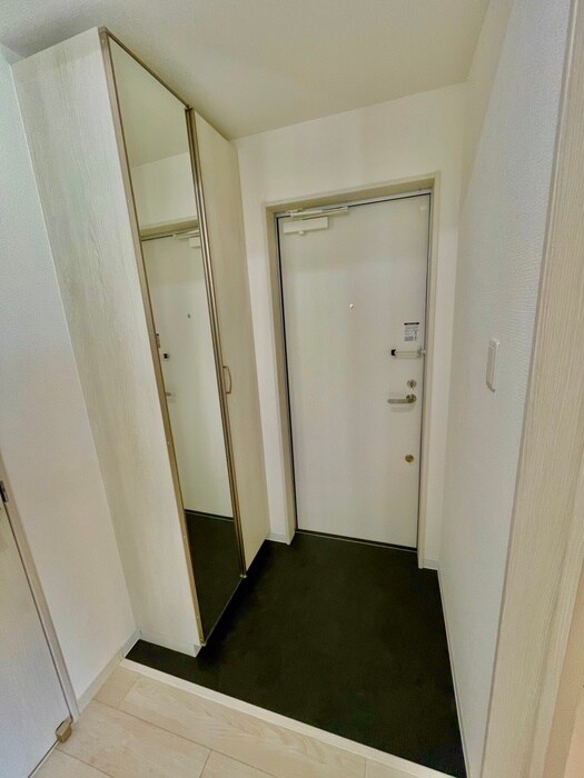 物件内観写真19　(玄関)