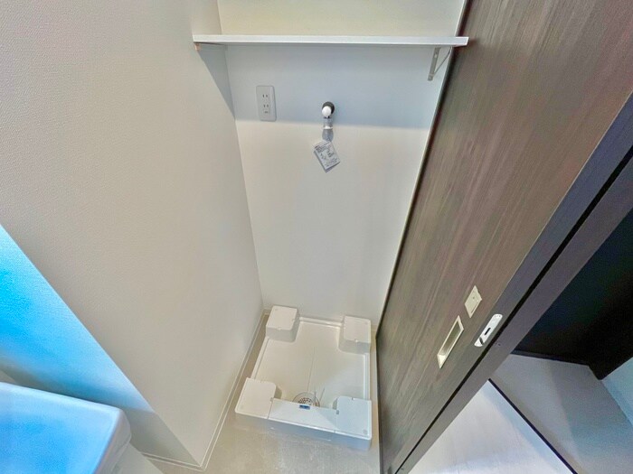 物件内観写真11　(洗濯機置場)