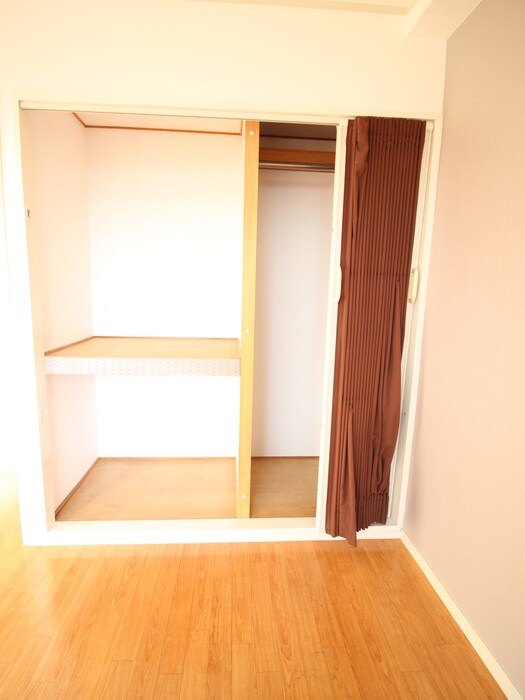 物件内観写真13　(収納)