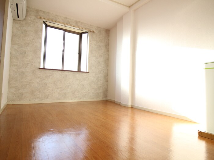 物件内観写真15　(居室)