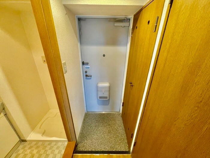 物件内観写真21　(玄関)