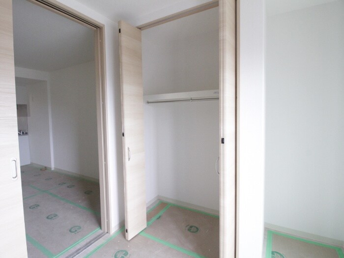 物件内観写真12　(収納)