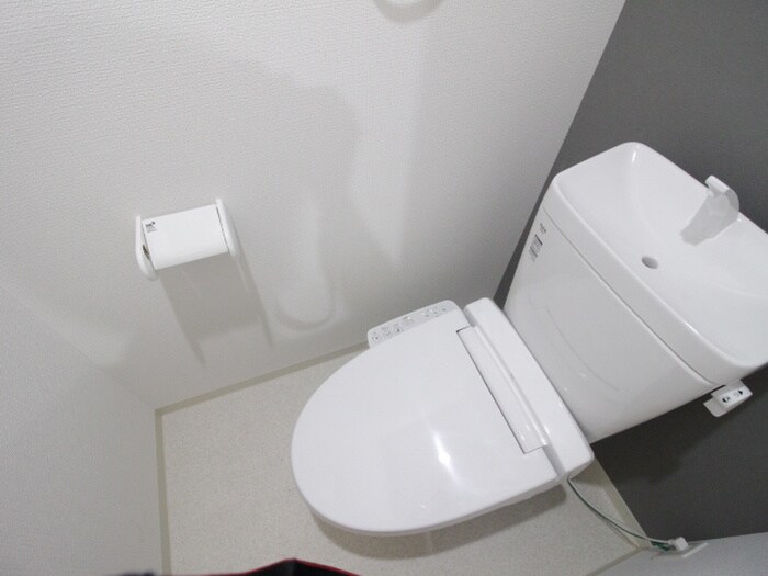 物件内観写真14　(トイレ)