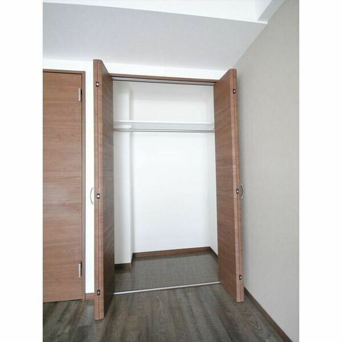 物件内観写真18　(収納)