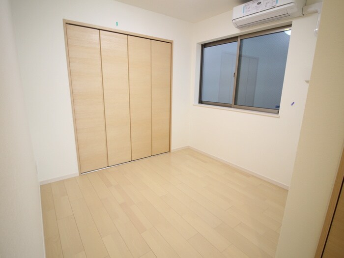 物件内観写真10　(居室)