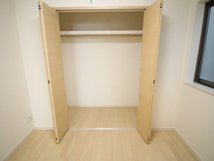 物件内観写真11　(収納)