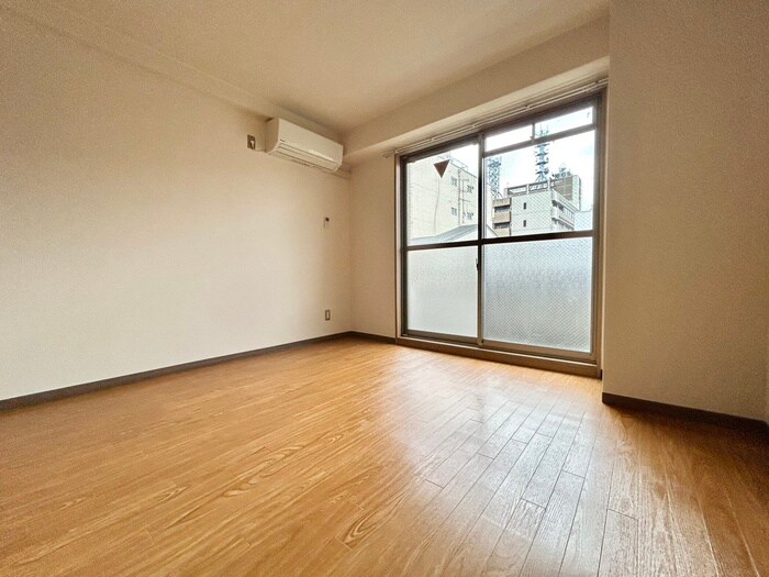 物件内観写真6　(居室)