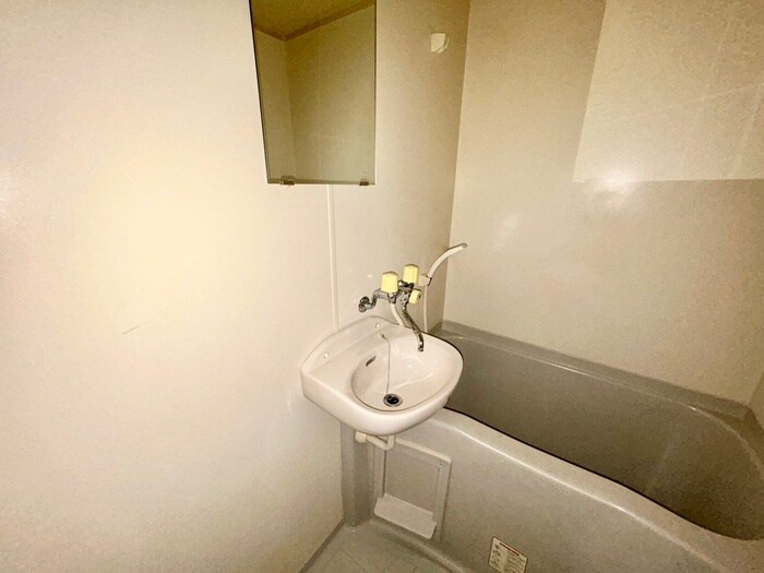 物件内観写真12　(洗面)