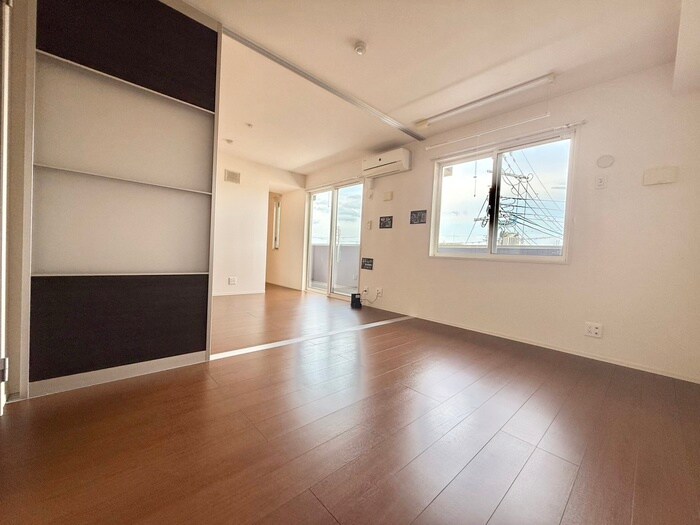 物件内観写真9　(居室)