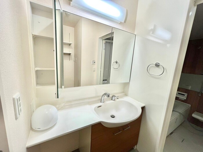 物件内観写真12　(洗面)