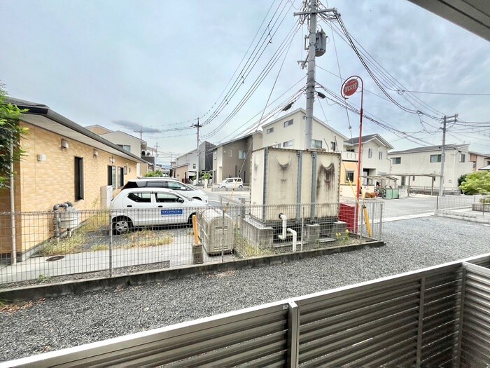 物件内観写真16　(室内からの展望)