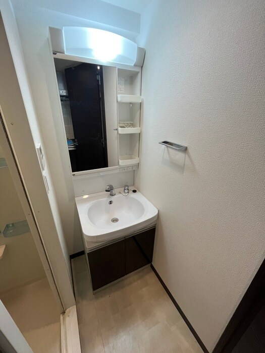 物件内観写真11　(洗面)