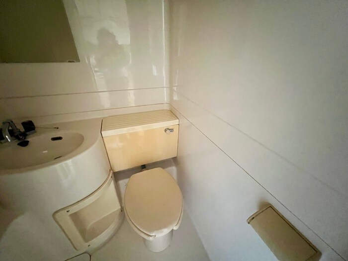 物件内観写真8　(トイレ)