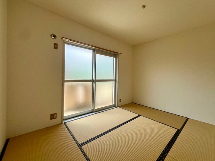 物件内観写真10　(居室)