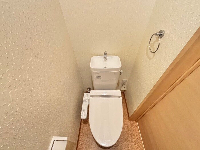 物件内観写真15　(トイレ)