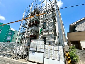 スペチアーレ三津屋南外観写真