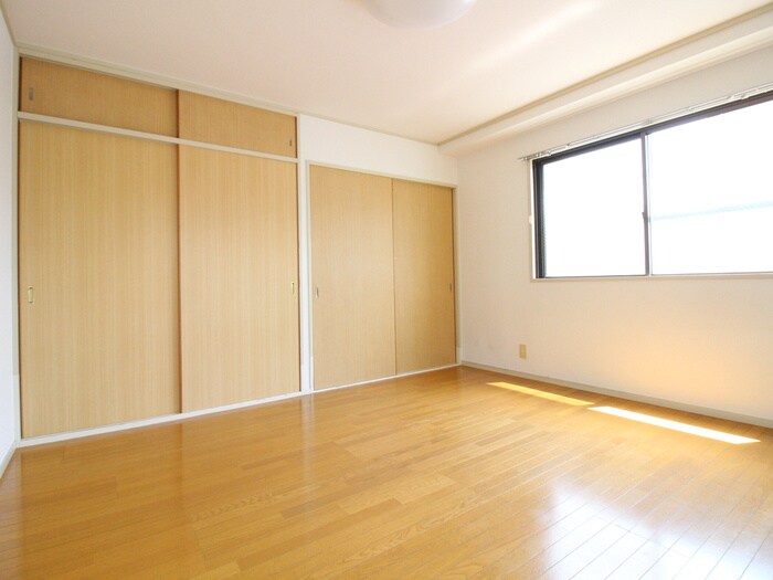 物件内観写真10　(居室)