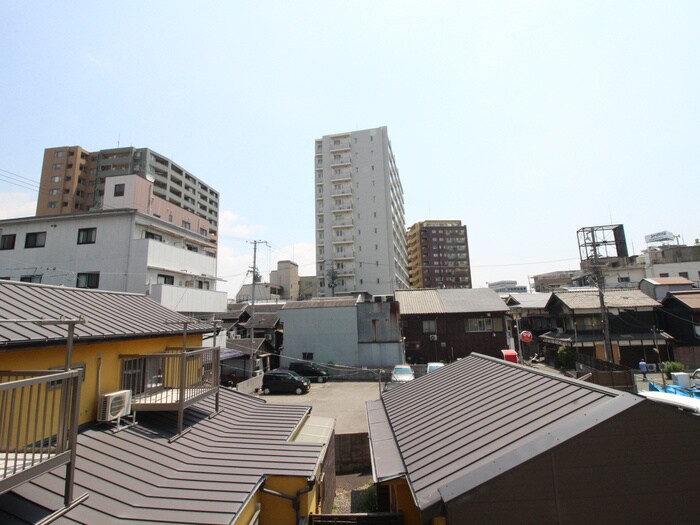 物件内観写真17　(室内からの展望)