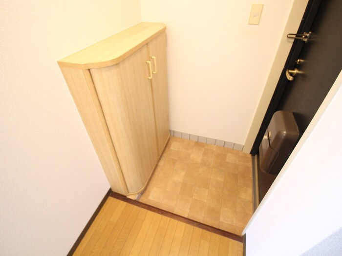 物件内観写真22　(玄関)