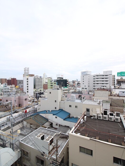 物件内観写真16　(室内からの展望)