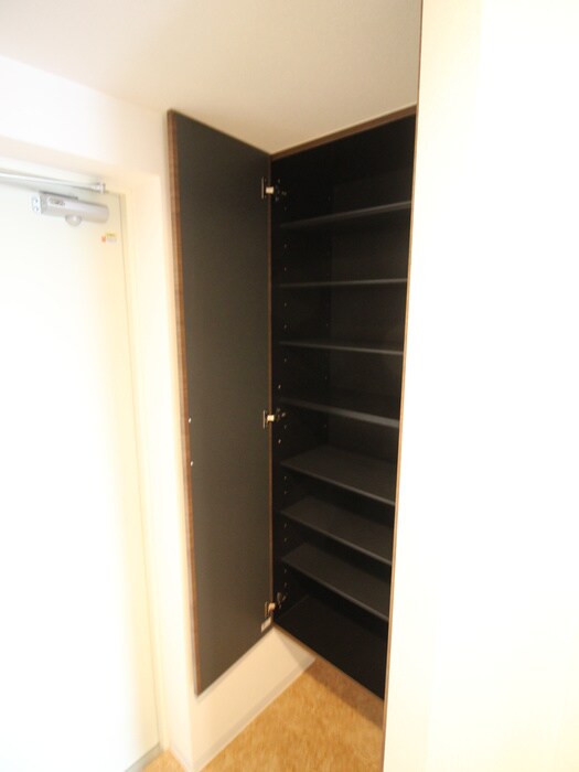 物件内観写真17　(靴箱)