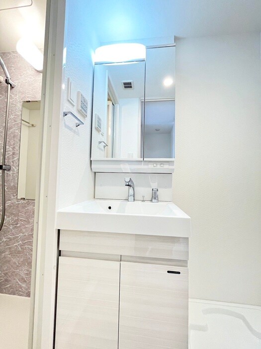 物件内観写真11　(洗面)