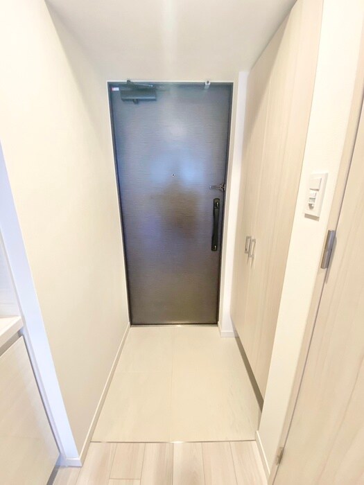 物件内観写真16　(玄関)