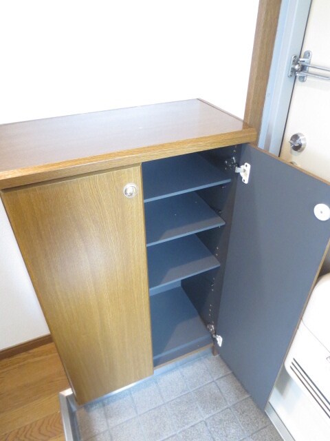 物件内観写真14　(靴箱)