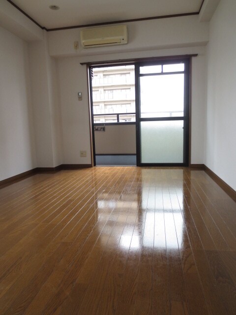 物件内観写真16　(居室)