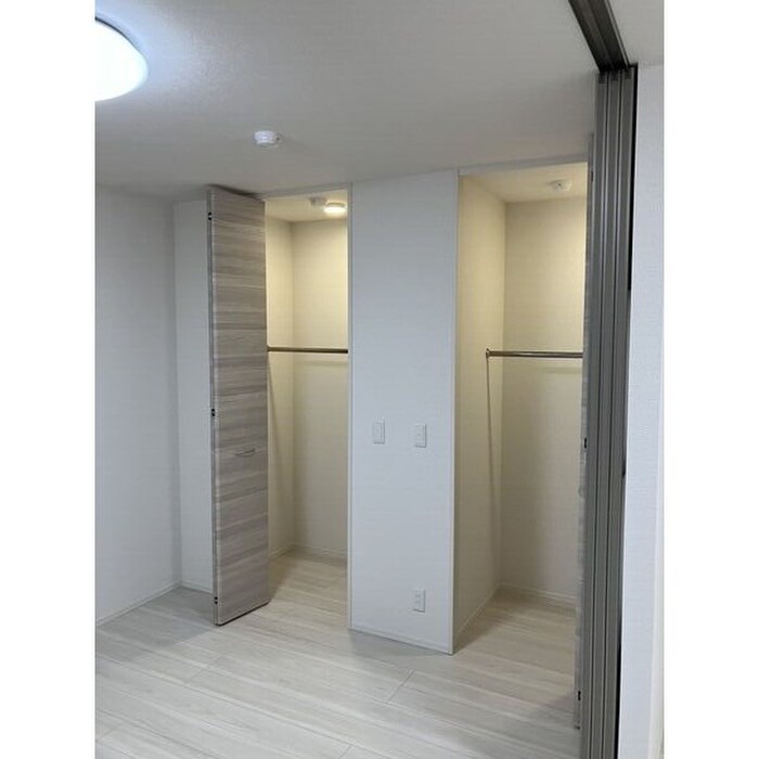 物件内観写真8　(収納)