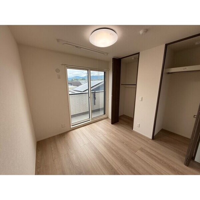 物件内観写真9　(居室)