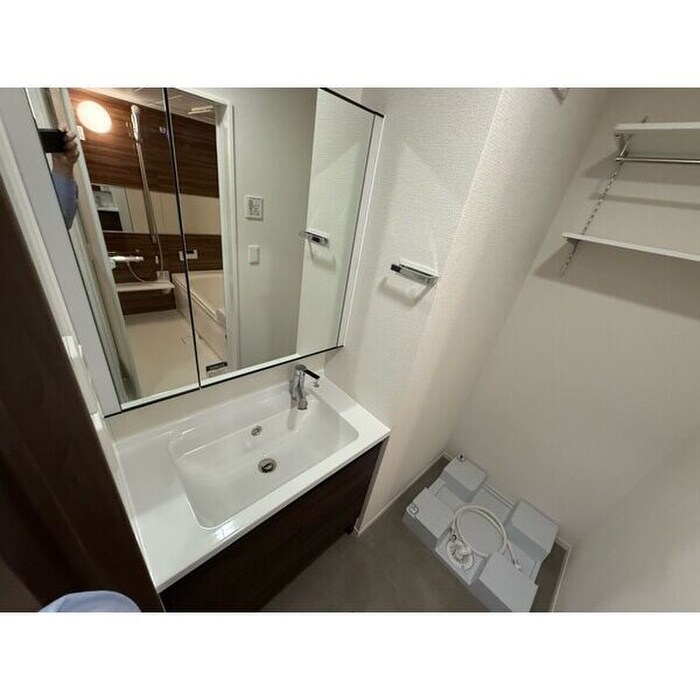 物件内観写真13　(洗面)