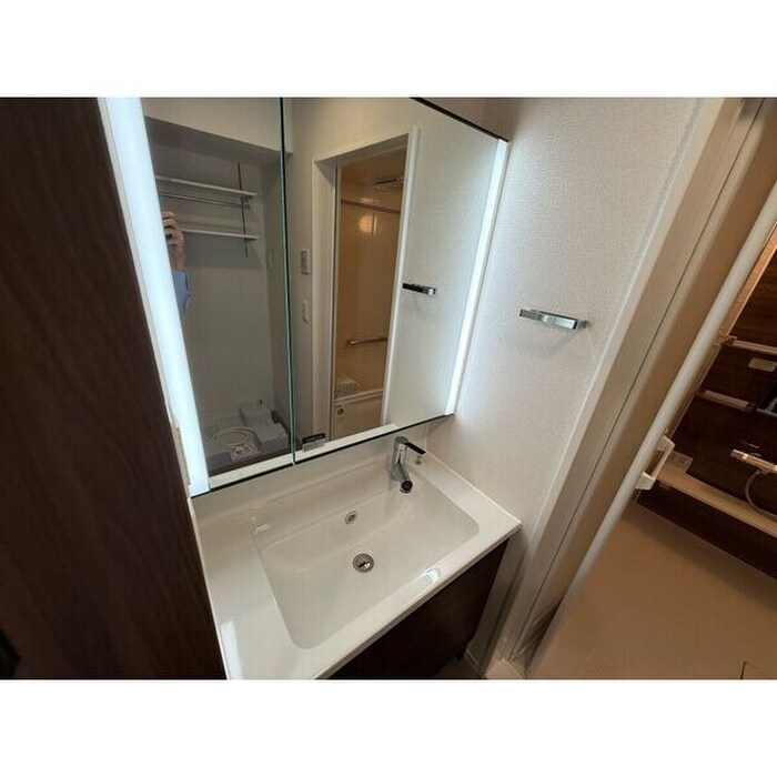 物件内観写真13　(洗面)