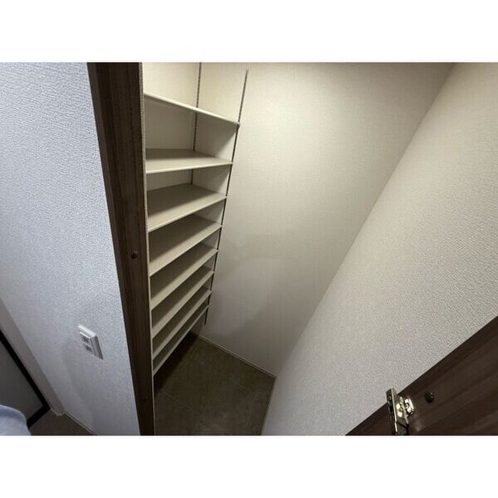 物件内観写真15　(靴箱)