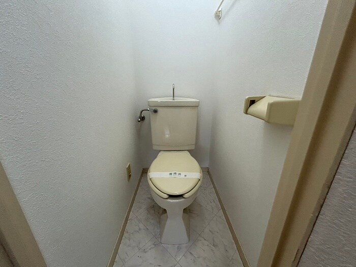 物件内観写真12　(トイレ)