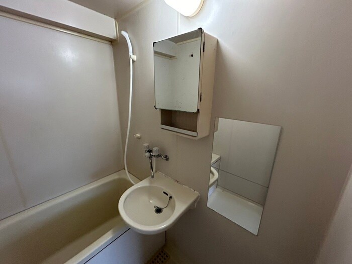 物件内観写真13　(洗面)