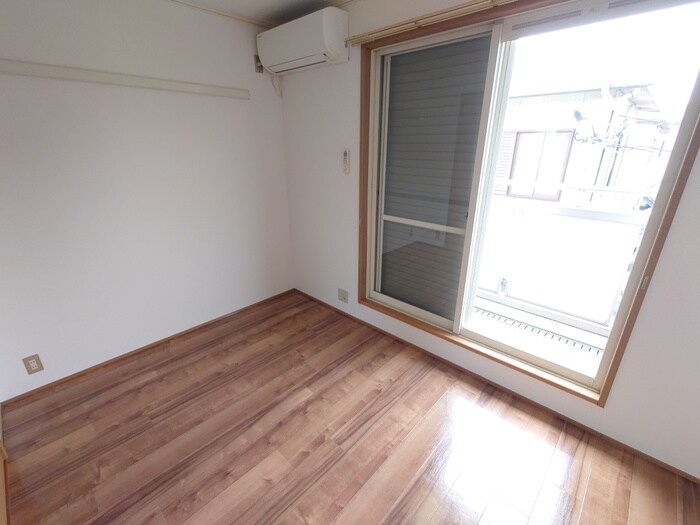 物件内観写真10　(居室)