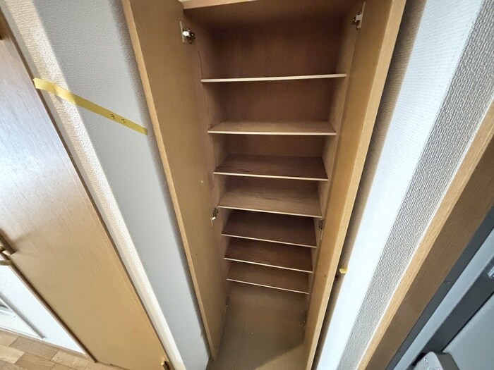 物件内観写真16　(靴箱)
