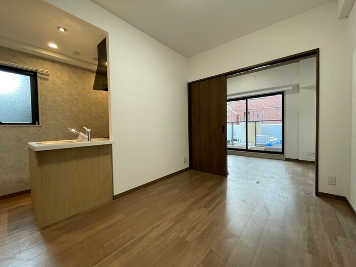 物件内観写真2　(居室)