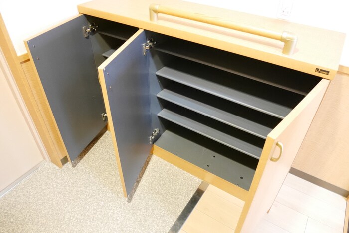 物件内観写真15　(靴箱)