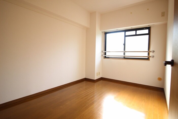 物件内観写真13　(居室)