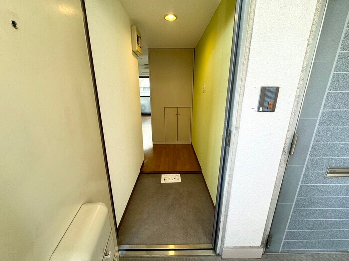 物件内観写真15　(玄関)