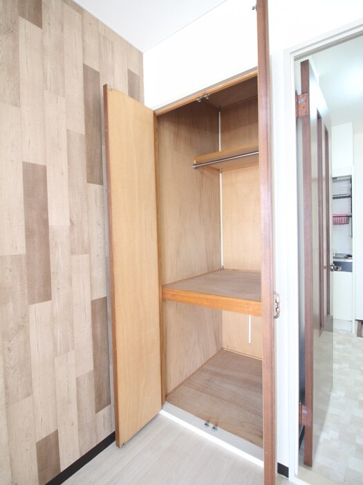 物件内観写真12　(収納)